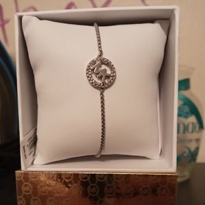 pulsera y aretes MK